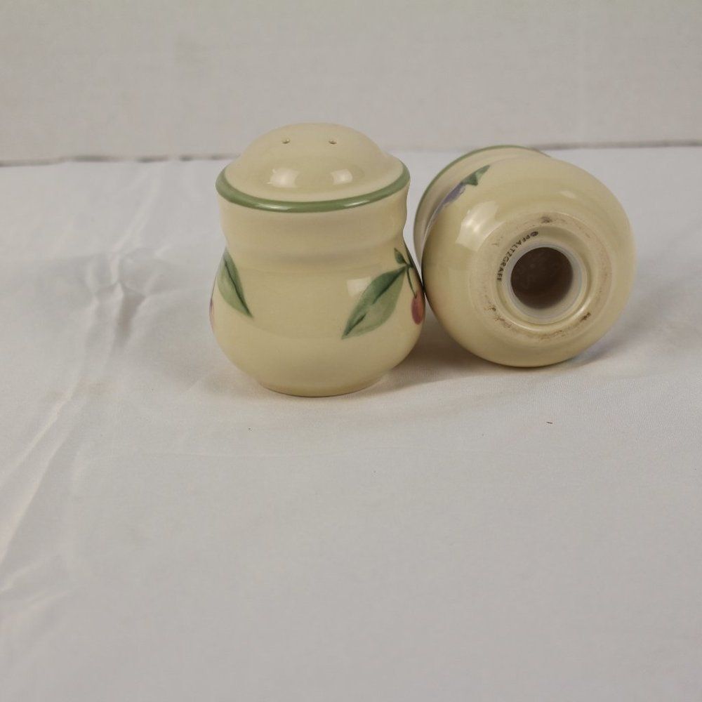 Salt& Pepper Set - Picture 2 of 2